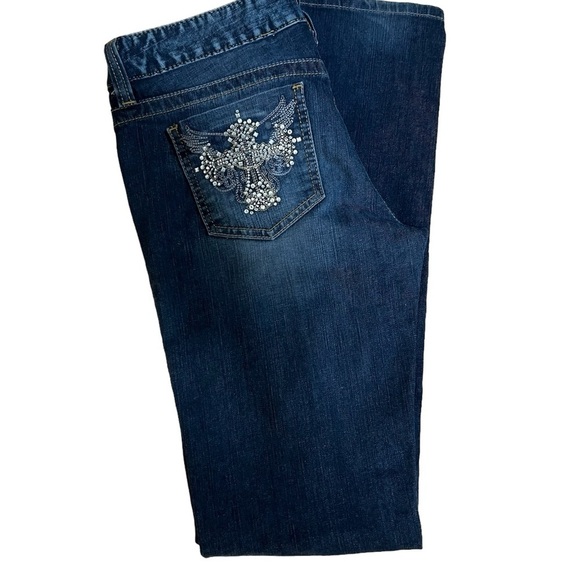 Authentic Guess foxy, skinny  leg denim jeans for women. - Picture 4 of 6